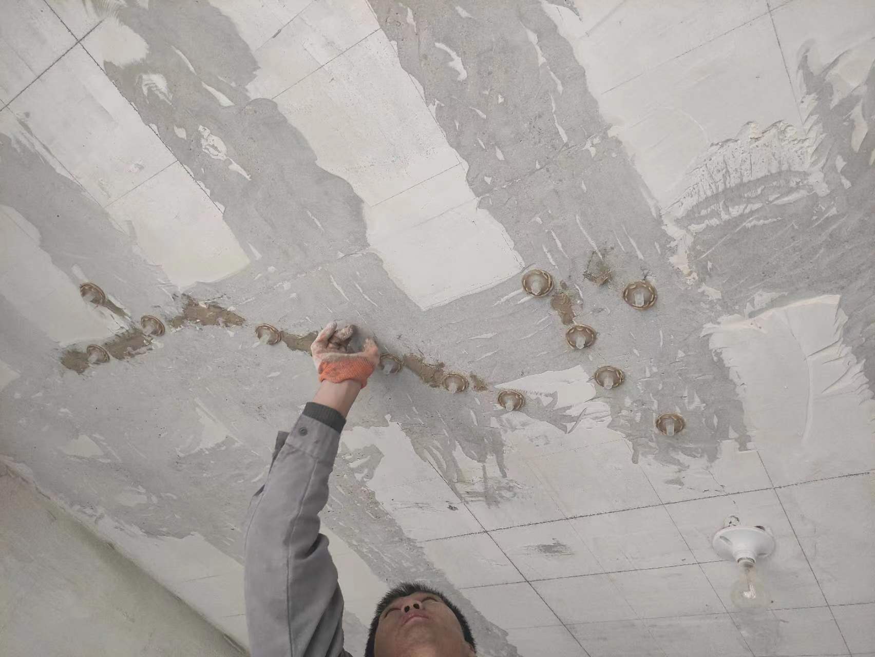 香洲混凝土楼板裂缝为什么会开裂?怎么修补?